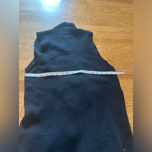 Long 100%  Wool Sweater Vest, Medium - Picture 2 of 5